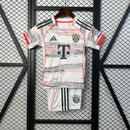 Kit Infantil Bayern de Munique Away 2025/26