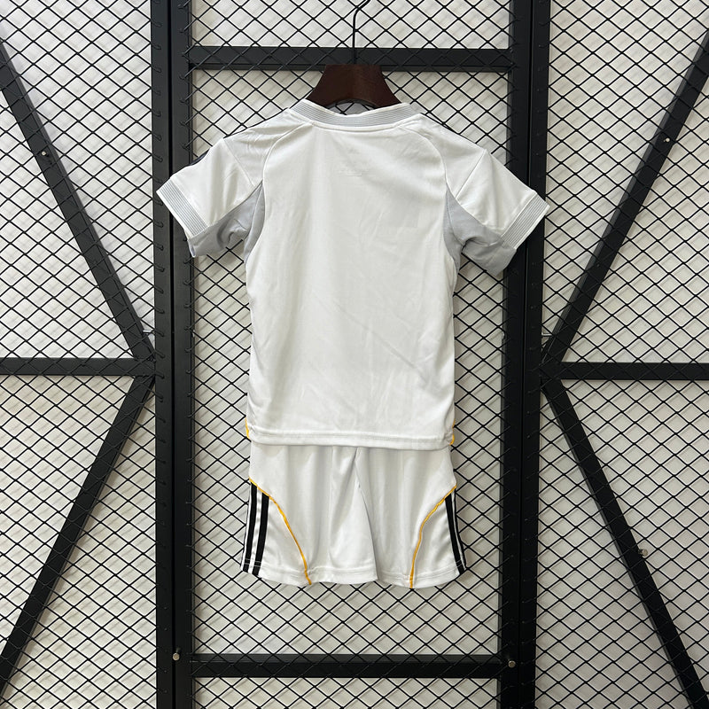 Kit Infantil Real Madrid Home 2025/26
