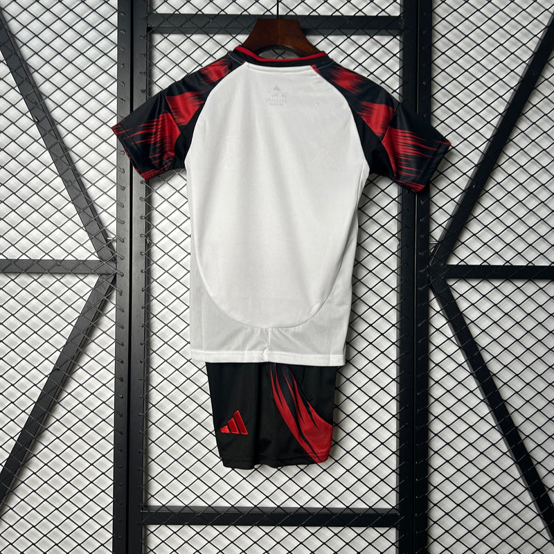 Kit Infantil Flamengo Away 2025/26